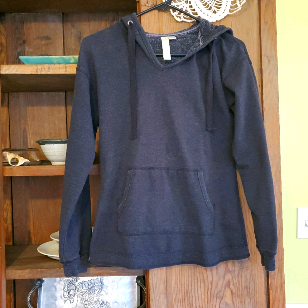 Green Tea Women's Gray Hoodie - Size Small